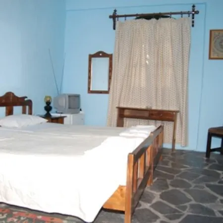 Arolithos Traditional Village 4* Tilisos