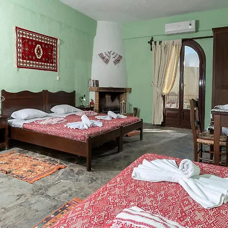 Arolithos Traditional Village Hotel Tilisos