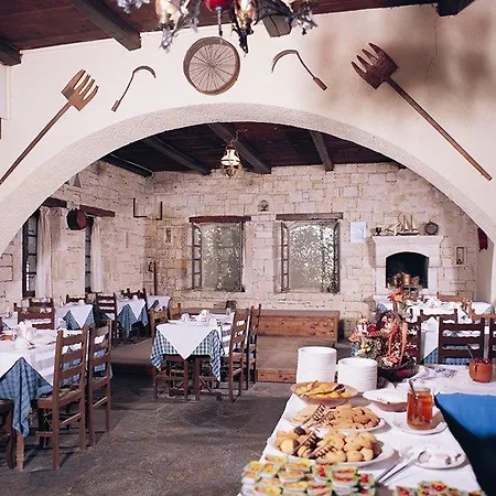Arolithos Traditional Village Hotel