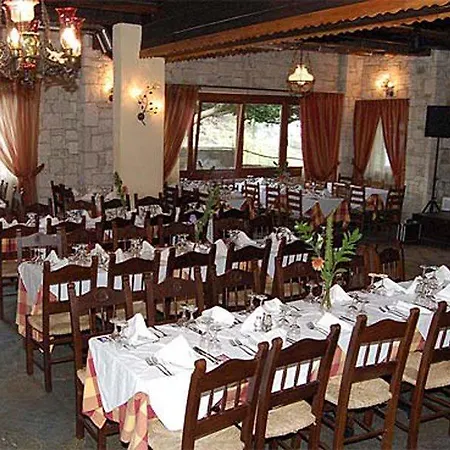 Arolithos Traditional Village 4* Tilisos