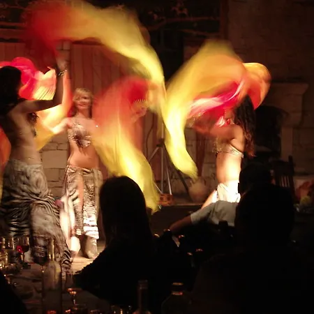 Arolithos Traditional Village 4* Tilisos