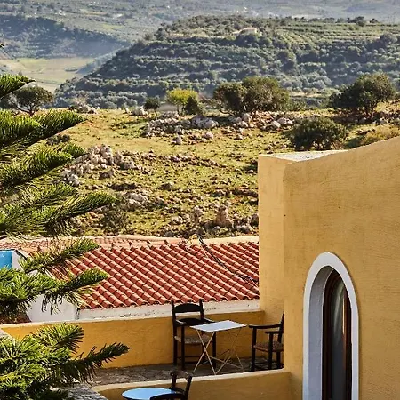 Arolithos Traditional Village Tílisos