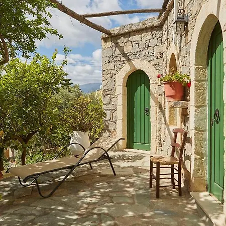 Arolithos Traditional Village Hotel 4*