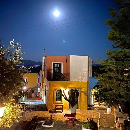 Arolithos Traditional Village Hotel Tílisos